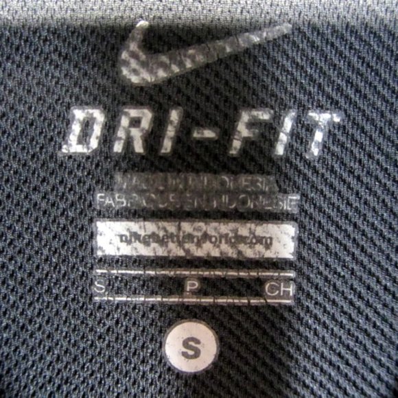 Nike Dri-Fit 1/4 zip pull over Women's. Size Small. - Picture 6 of 9